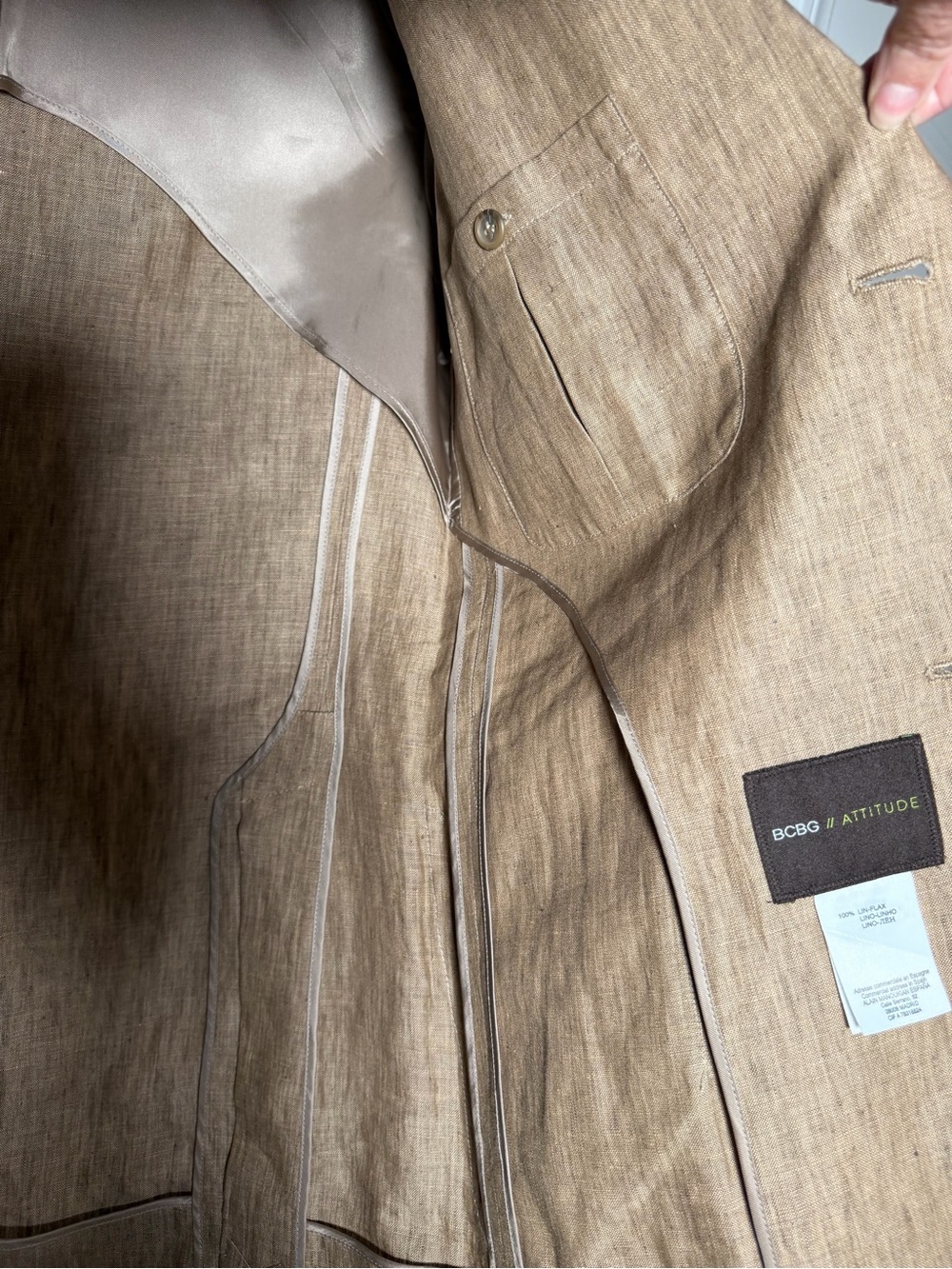 BCBG Tan Linen Sport Coat - Picture 6 of 10